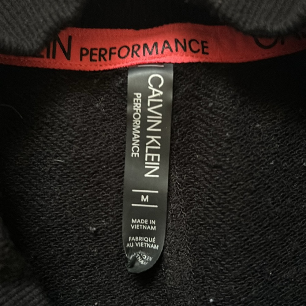 Calvin Klein performance crop crewneck - Picture 3 of 3